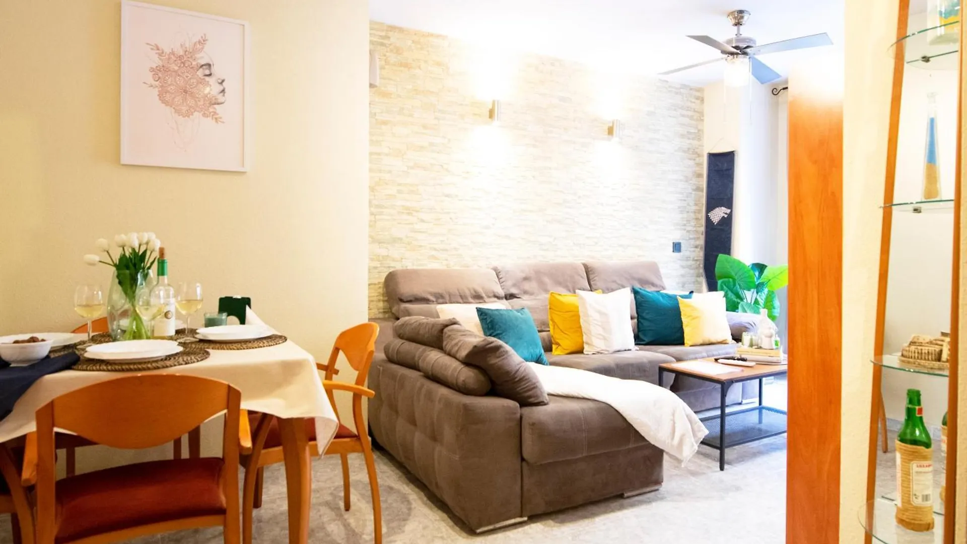 Casa Con Gran Patio Privado Apartment Malaga